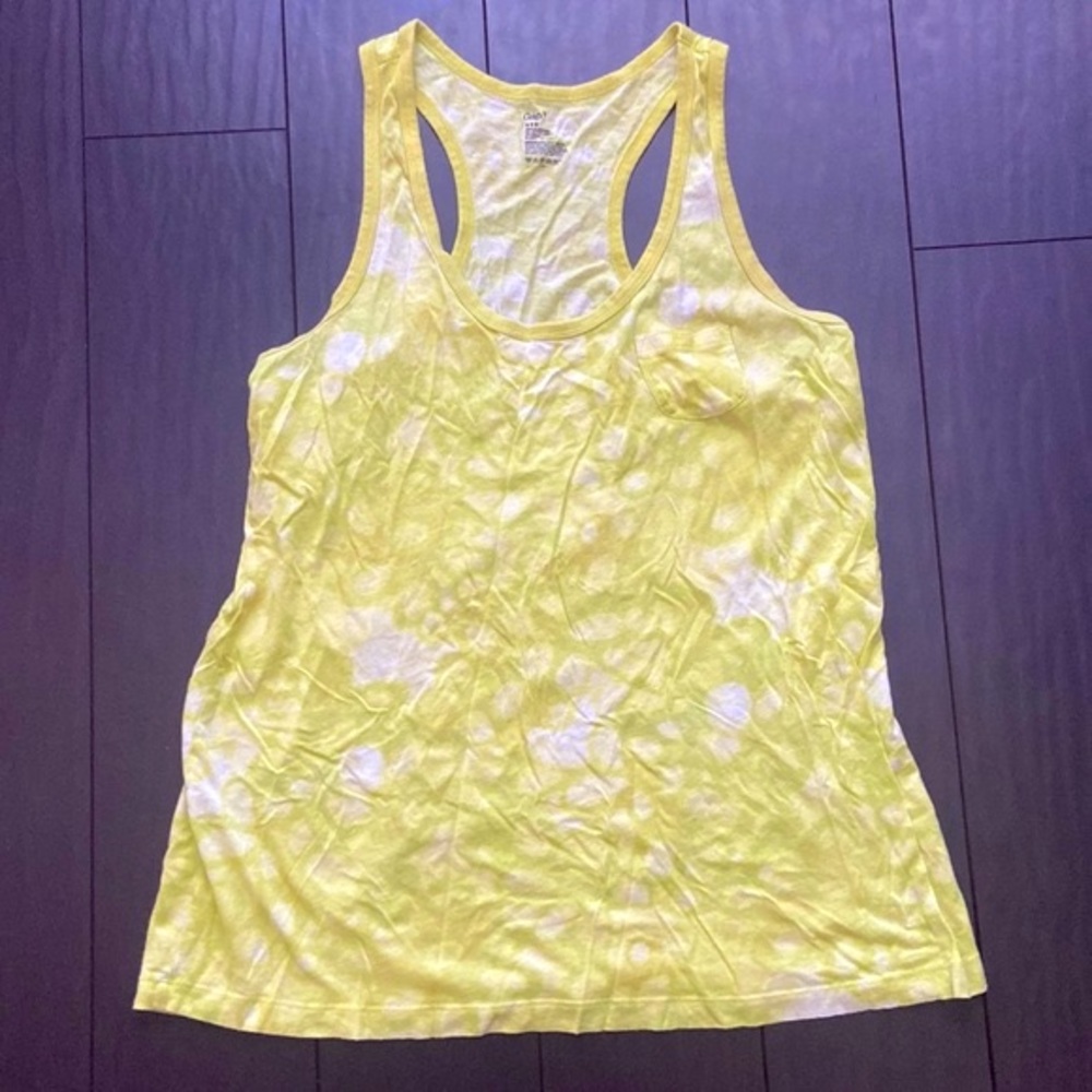 Gap women’s tie dye green yellow tank with pocket in size M  EUC